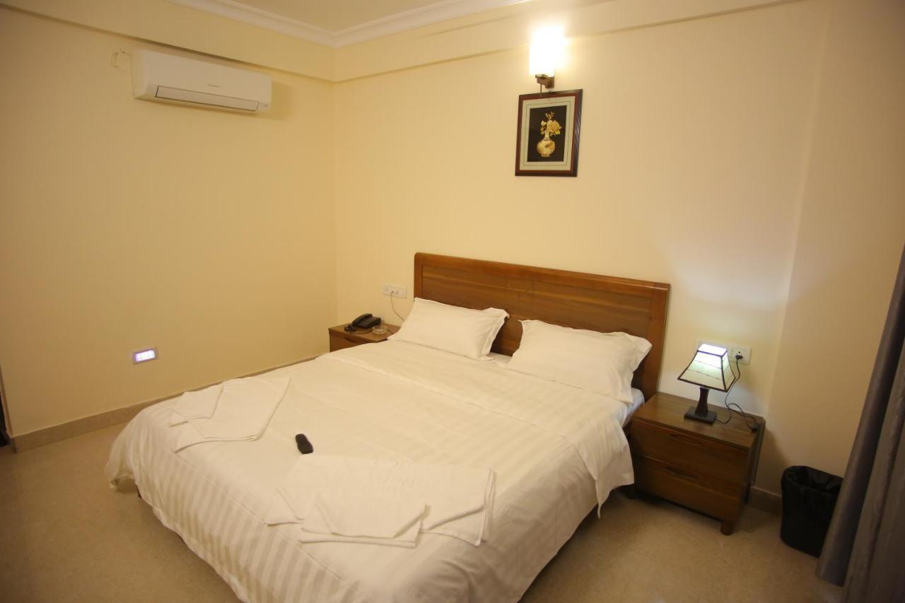 The Lounge Business Hotel Bangalore Ngoại thất bức ảnh