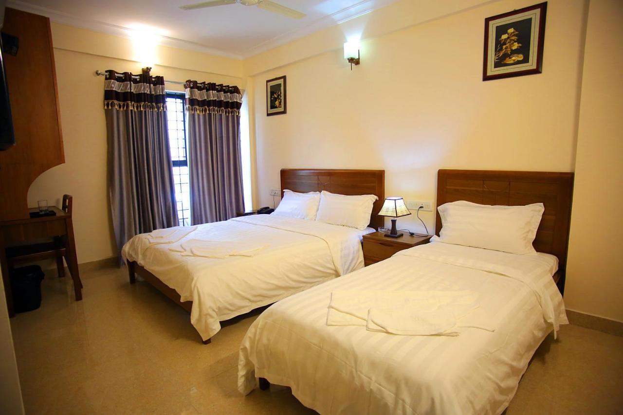 The Lounge Business Hotel Bangalore Ngoại thất bức ảnh