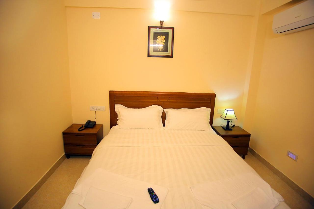 The Lounge Business Hotel Bangalore Ngoại thất bức ảnh